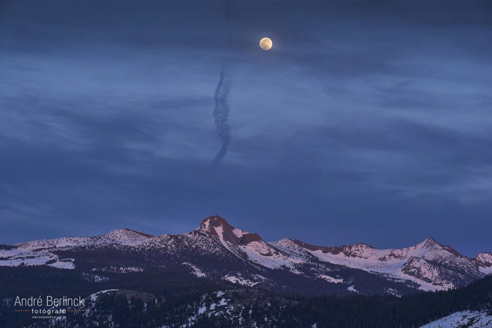 Yosemite - Moonrise