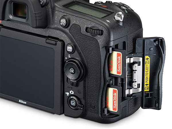 Nikon D750 Dual SD Card Slots