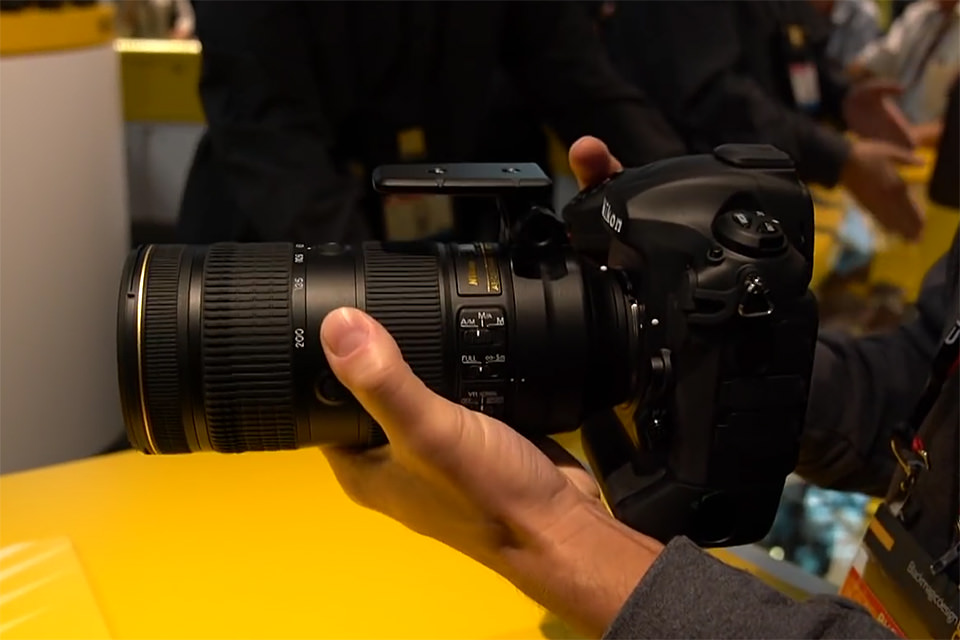 Nikon 70-200mm f2.8E FL VR Tripod Foot Reversed