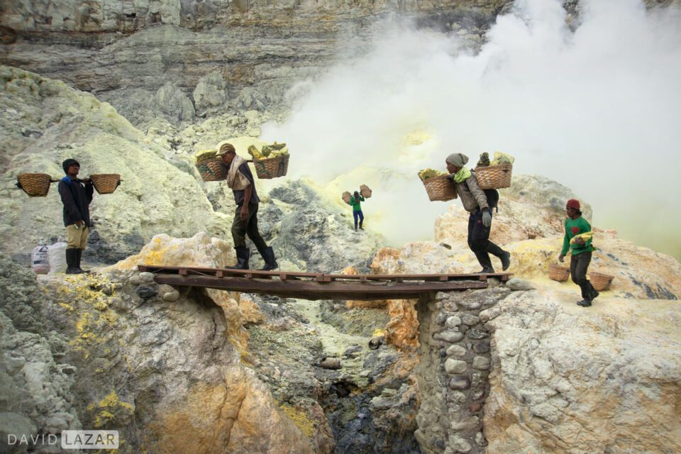 17. David Lazar - Mt Ijen sulfer miners 1200px