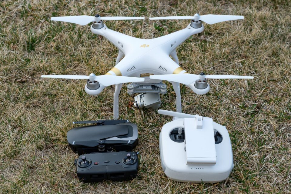 DJI Mavic Air vs Phantom Pro