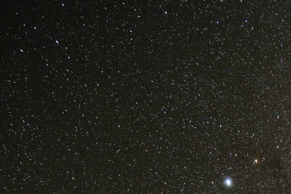Corner Crop of Stars with Nikon Z 24-70mm f/4 S Lens