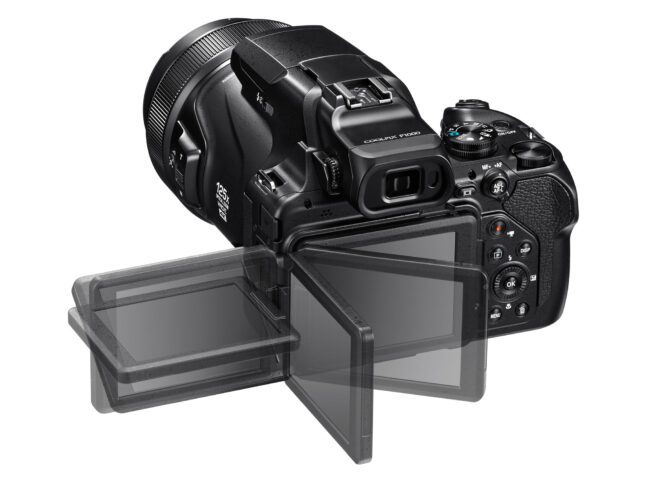 Nikon Coolpix P1000 LCD