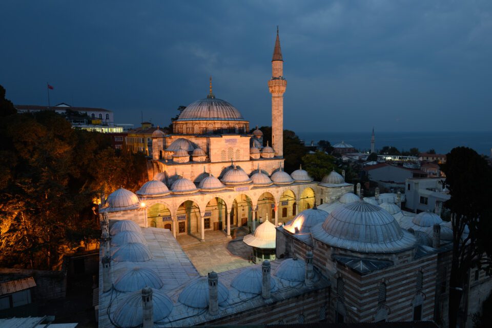 Cityscape at blue hour - timing example