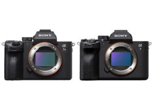 Sony A7 III vs Sony A7 IV Front View Thumbnail