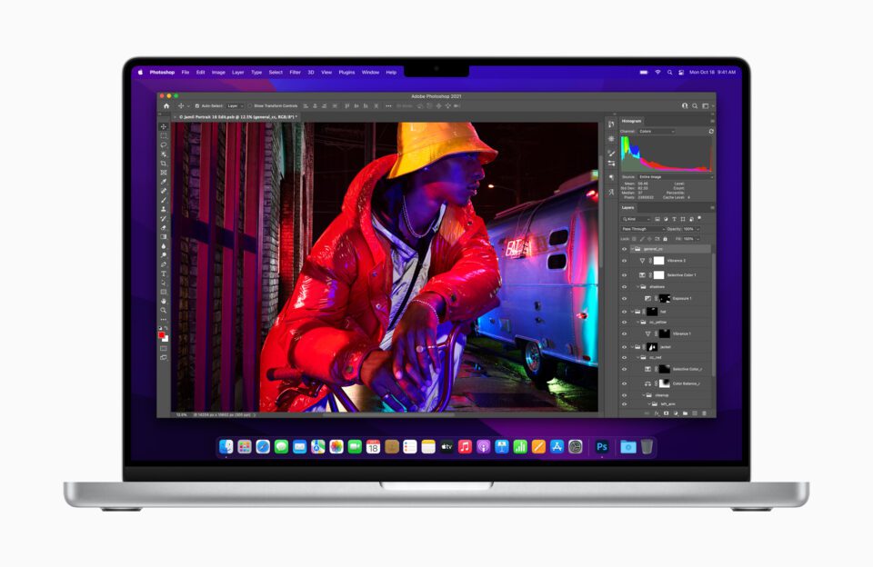 How to Buy an Apple MacBook for Photography (2023 M2 Update)