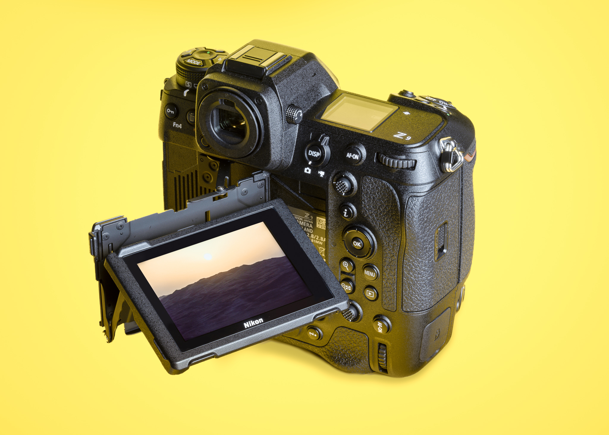 Nikon-Z9-Tilt-Flip-Articulating-Dual-Axi