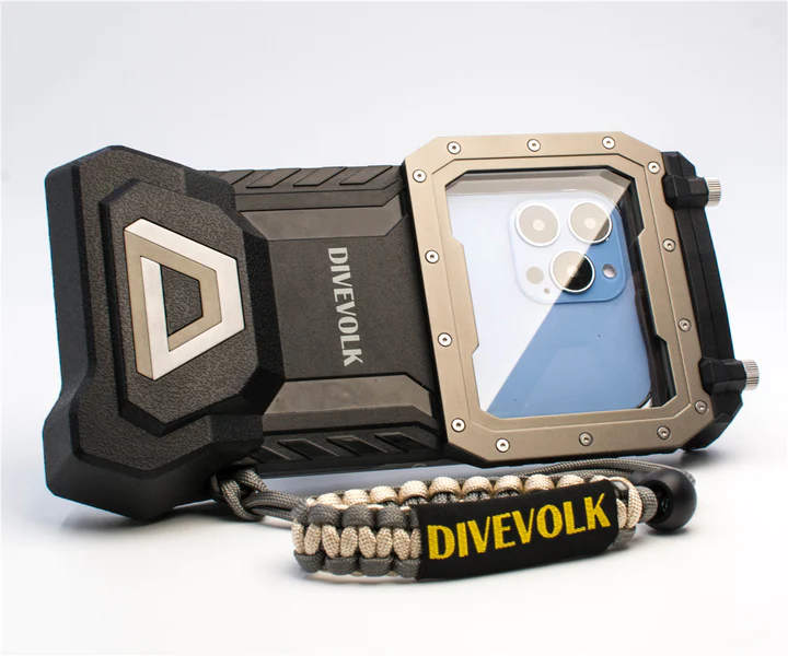 Divevolk seatouch 4 Max Waterproof case for iphone and smartphones