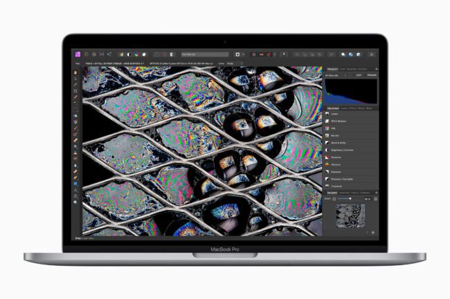 Apple-WWDC22-MacBook-Pro-13-Affinity-Photo-220606