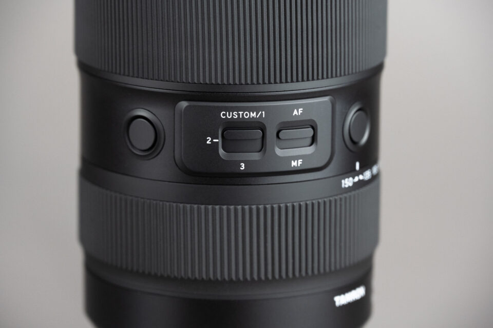 Tamron 35-150mm f2-2.8 Buttons and Switches
