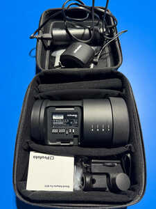 Profoto B10