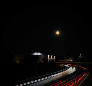 Mond Autobahn