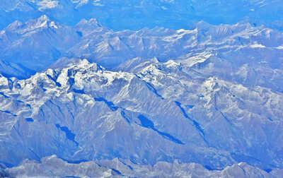 DSC 0400 Mountains in Swiss Alps